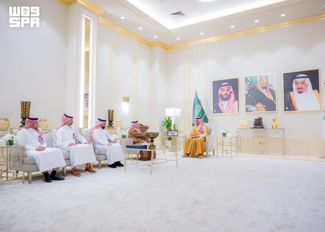 Al-Baha : Le vice-émir examine le rapport du Fonds de développement des ressources humaines