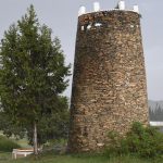 Les tours de pierre d’Aseer, héritage de défense et de stockage